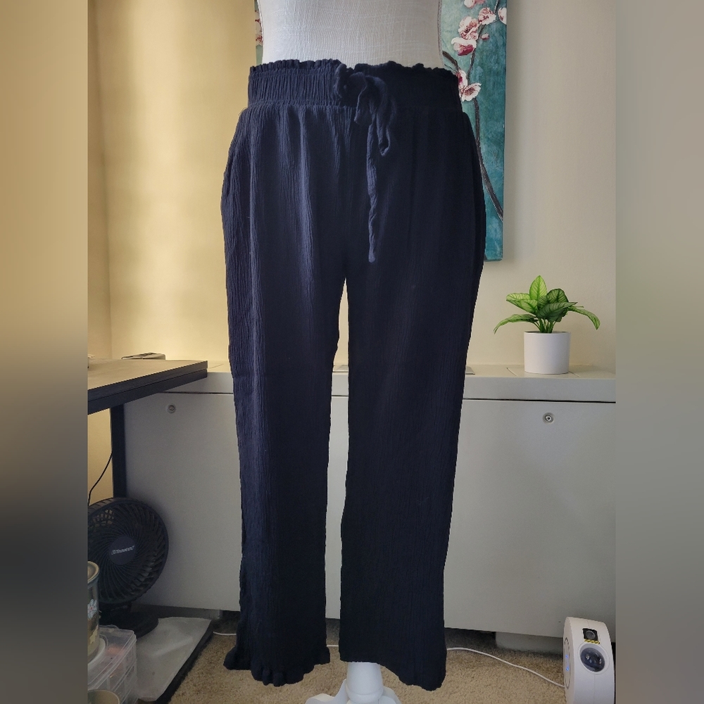 Black Flowy Capris